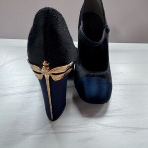 Tory Burch Black and Gold Heels